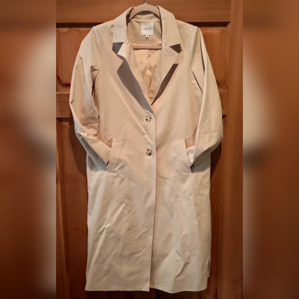 Le Lis Cream Trench Coat NWT
